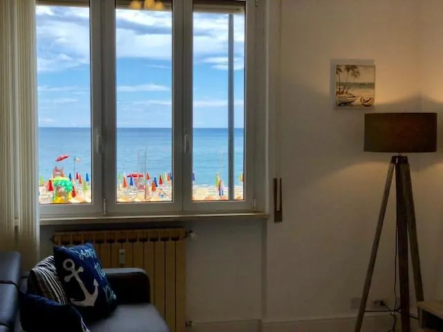 Residence Rivamare Vado Ligure